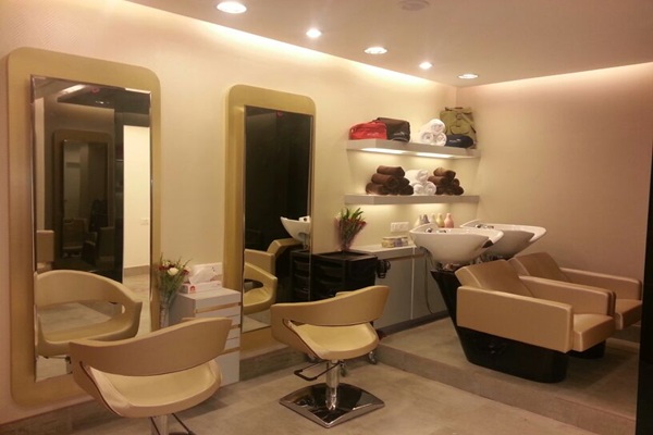 Hair Spa, Botox, Nanoplastia & Facial Offer